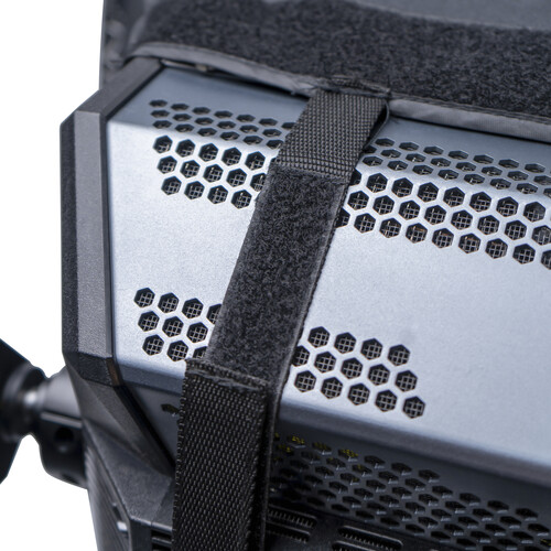 Aputure Nova P600c Softbox - 10